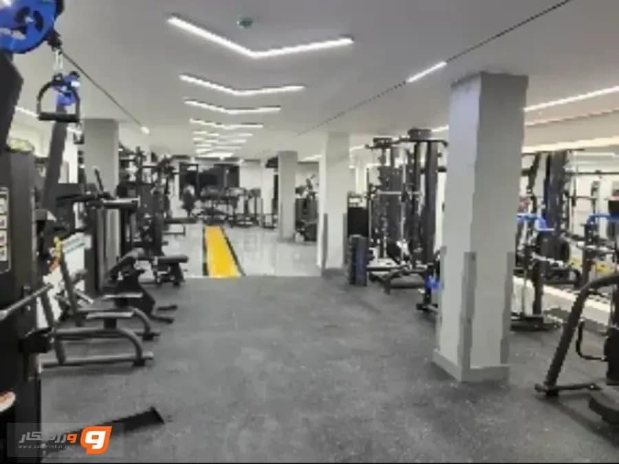 باشگاه اکویناکس (Equinox Club)