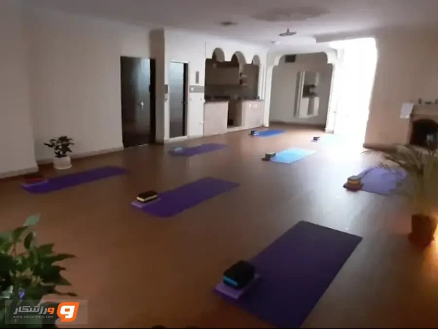 باشگاه یوگا راه سپید